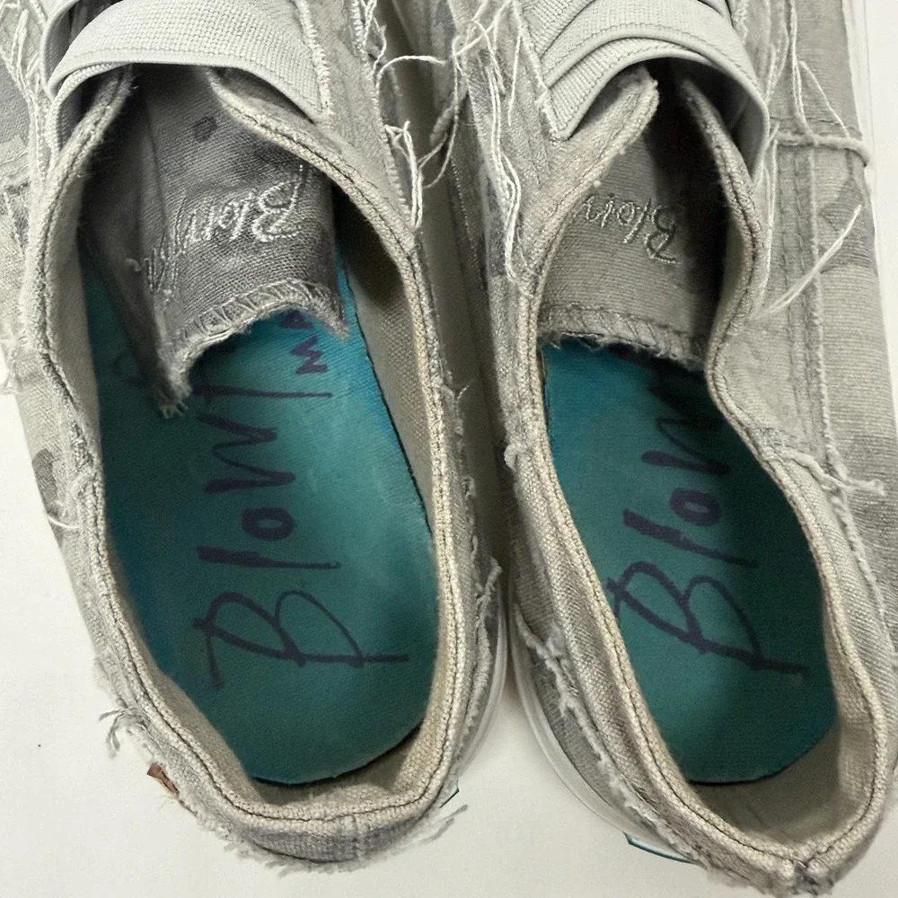 Blowfish Malibu Slip-On Sneakers Girls' Size 2 No Laces Gray Camo